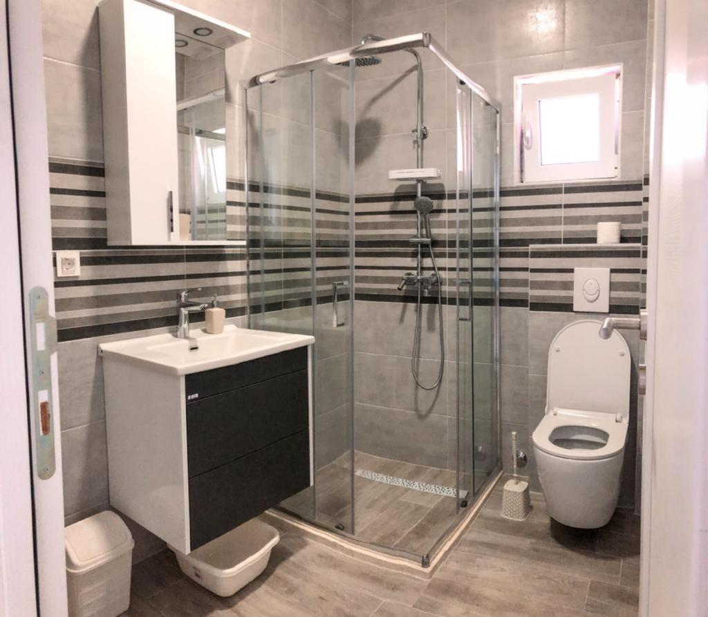 טיווט Apartmani Cupara מראה חיצוני תמונה